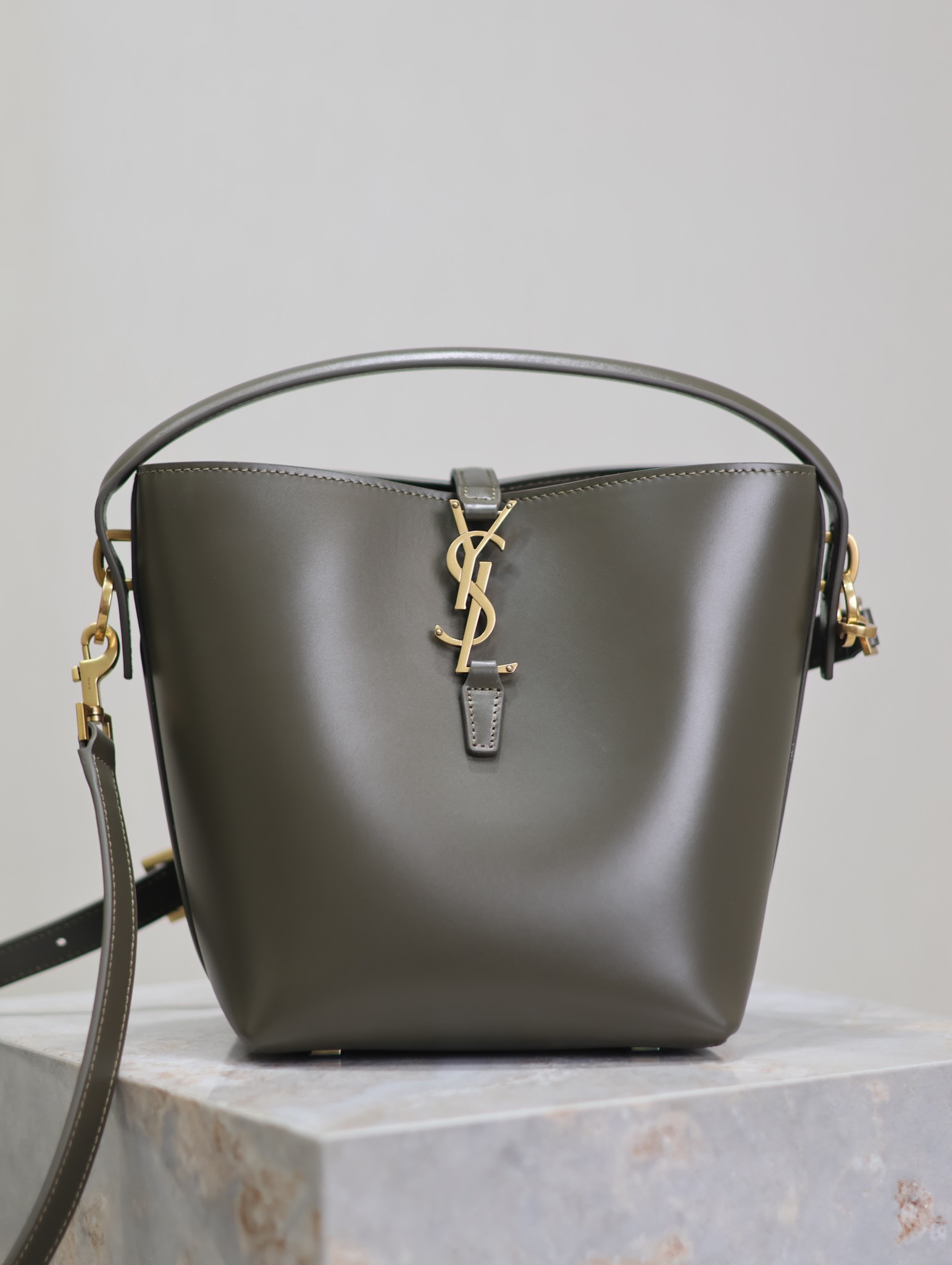 Ysl LE 37 Bucket Bag Small Musk Green 749036